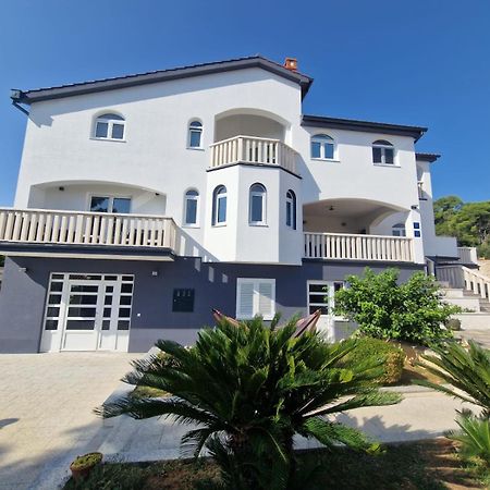 Apartments Villa Lora Kraj  Dış mekan fotoğraf