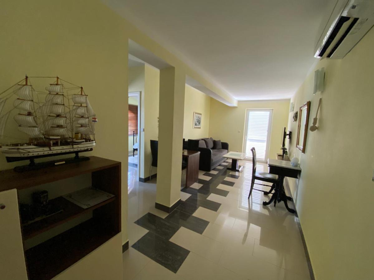 Apartments Villa Lora Kraj  Dış mekan fotoğraf