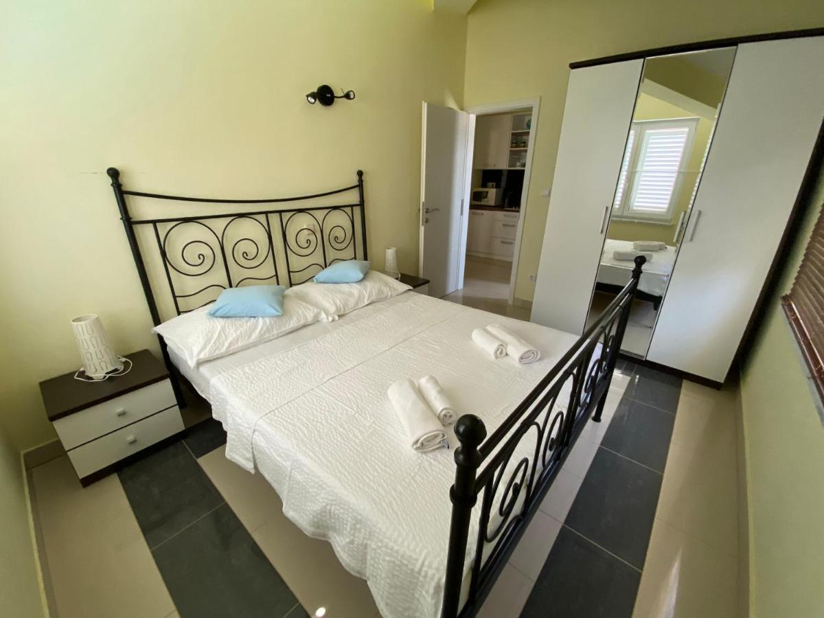 Apartments Villa Lora Kraj  Dış mekan fotoğraf